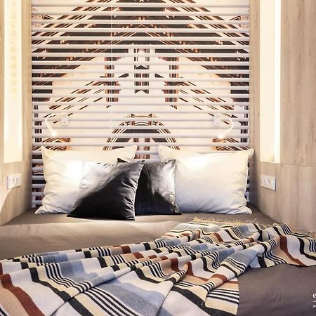 White Boat Studio Apartment Gold Boedapest Buitenkant foto